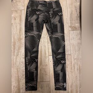 Reebok Black and Gray Patterned Leggings
